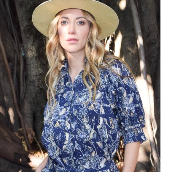 Never A Wallflower Abstract Floral Cotton Button-Down Blouse – XS - Picture 1 of 6